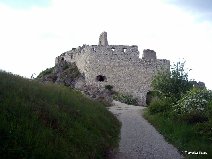 Frontview of Čachtice Castle, Slovakia