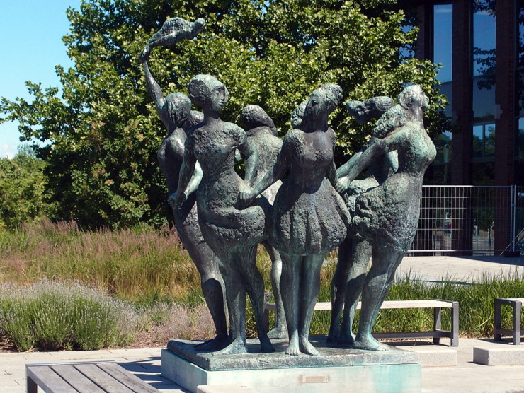 'Seven proud sisters kissed by one sea' in Rostock, Germany