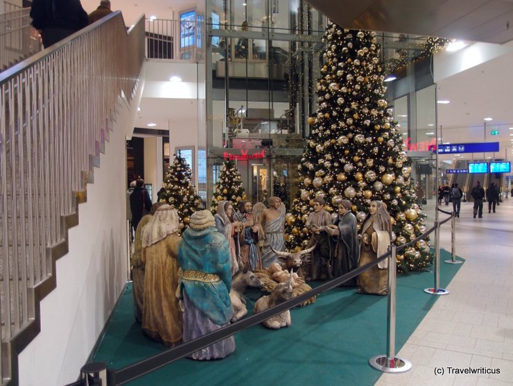 Christmas crib at Wien Westbahnhof